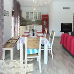 Longfield-private Heated Pool, Sauna, Air-conditioned Dugopolje